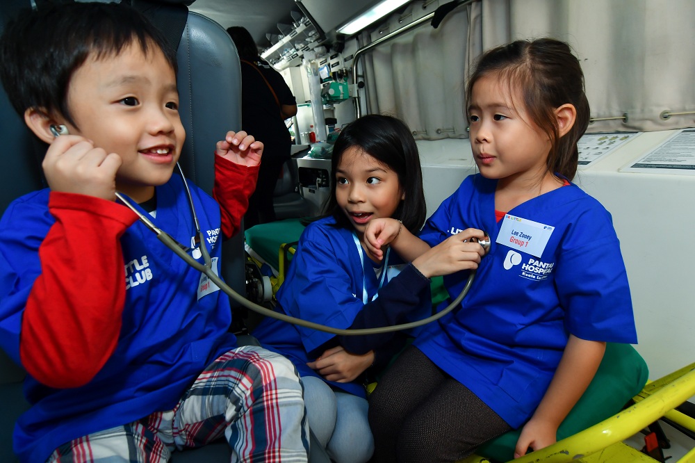 ambulance kids with stethoscope