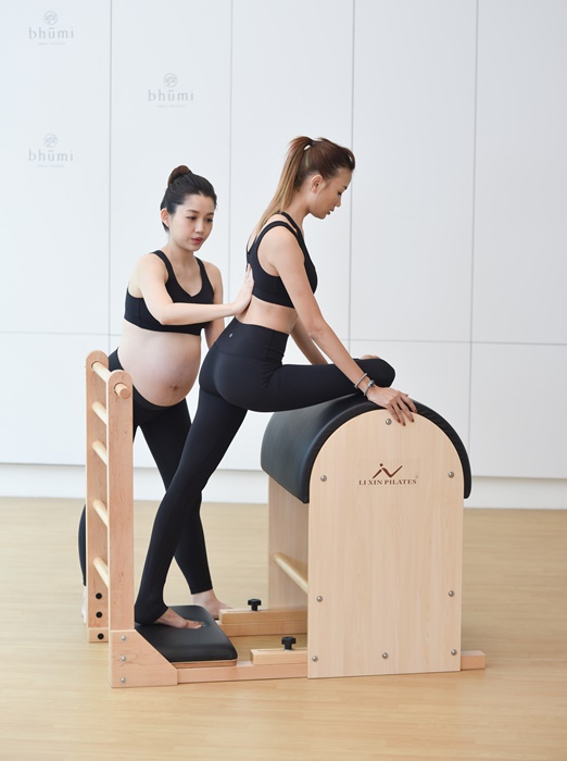 pregnant woman exercise