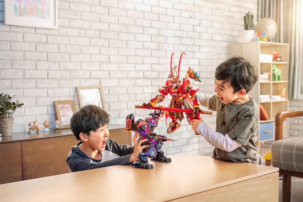 80012 Monkey King Warrior Mech (Lifestyle - 3)