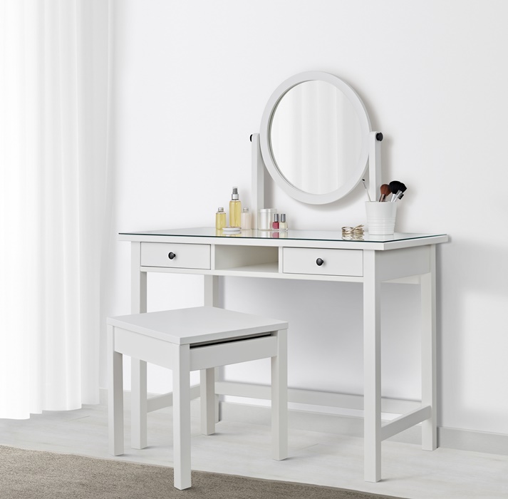 HEMNES dressing table with mirror