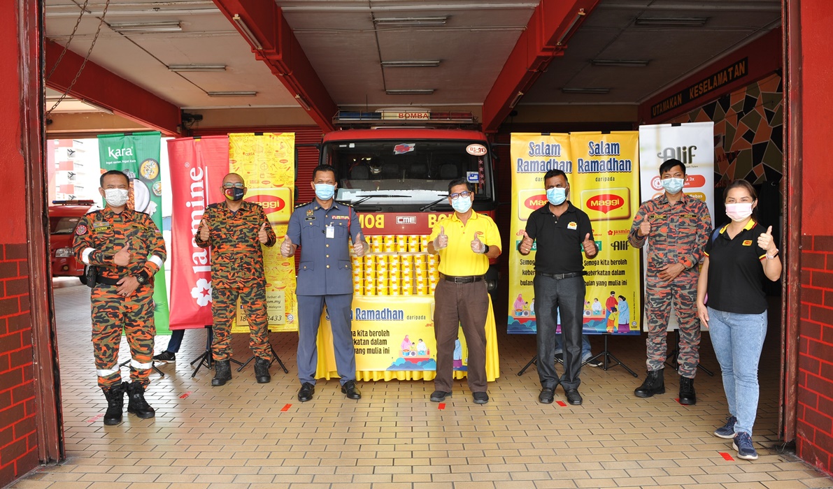 recipents of bubur lambuk