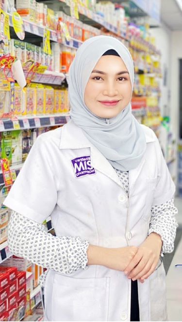 Jah Hanini, Pharmacist, Alpro Pharmacy