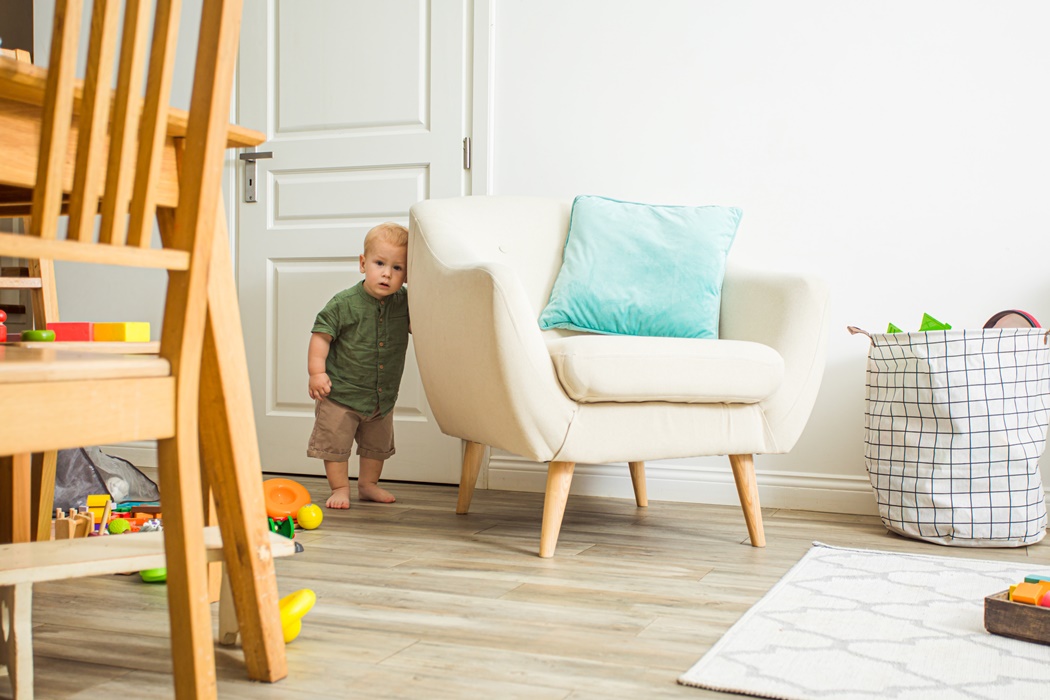 Toddler boy learns to communicate with new people