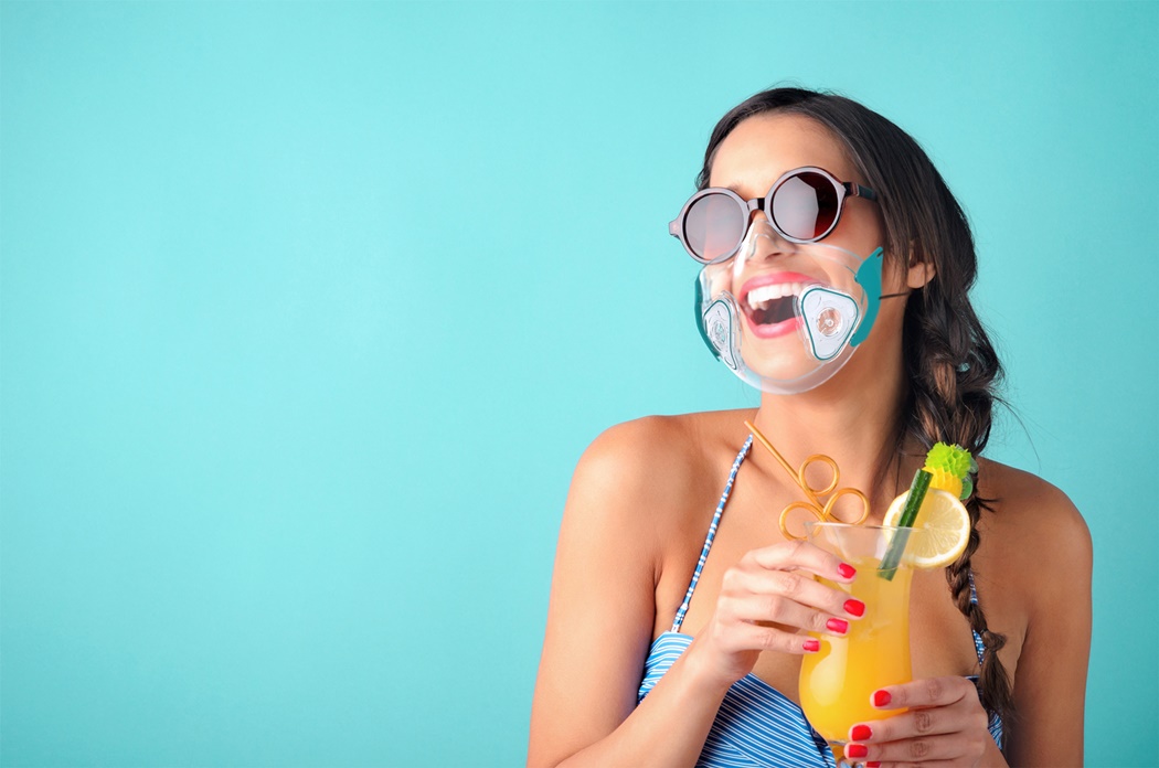 CocktailBeachGirl_1920