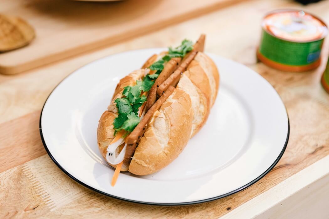 Bahn mi