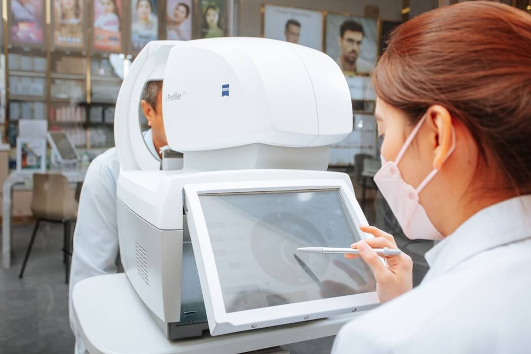 State of the art eye health screening facilities at MOG Eyewear