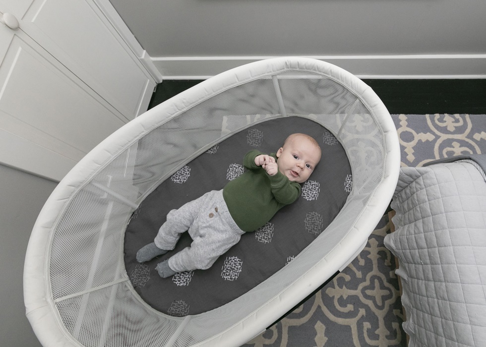 4moms_MamaRooSleep_BabyProduct_Grey_InHome_06