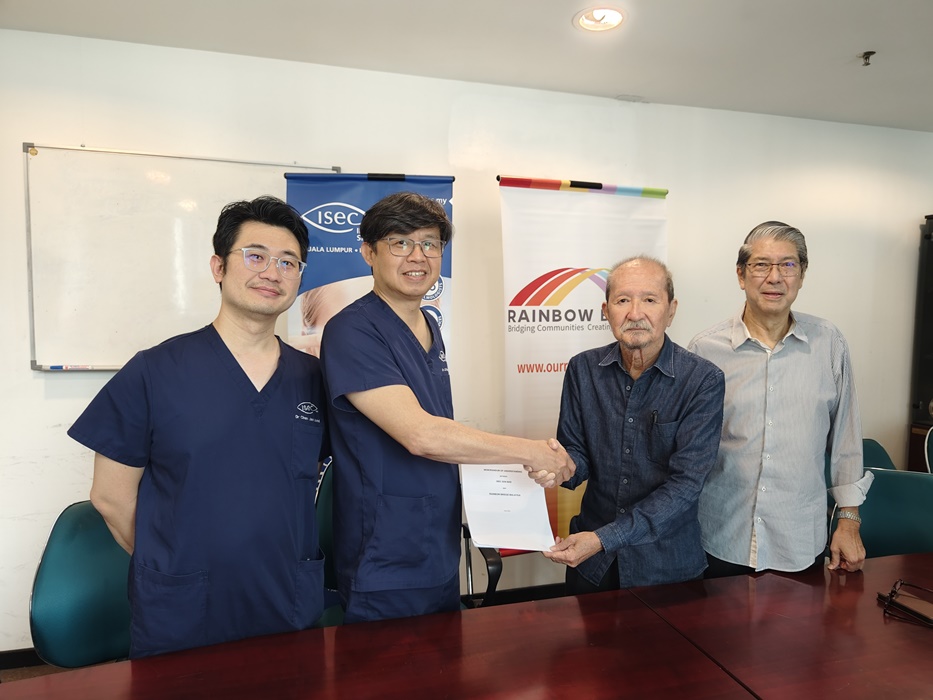 MOU signing between Rainbowbridge and ISEC (1)